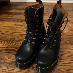 BRAND NEW dr. marten Leona booties
